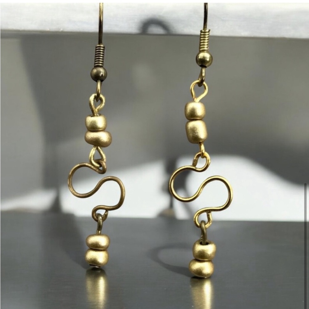 💛 Gold Infinity Earrings | Handmade 💛 - Picture 4 of 4